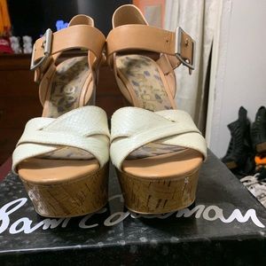 Sasha, off-wht Leather wedges size 8M